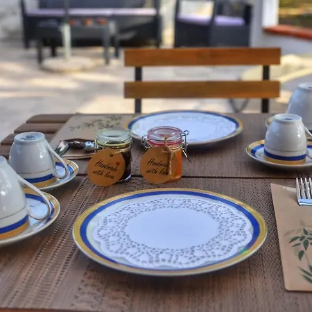 Corocael Bed & Breakfast 4*