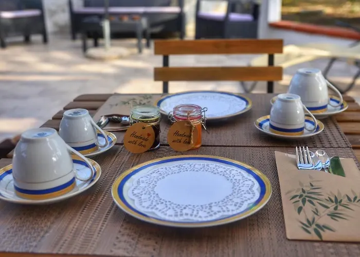 Corocael Bed & Breakfast 4*